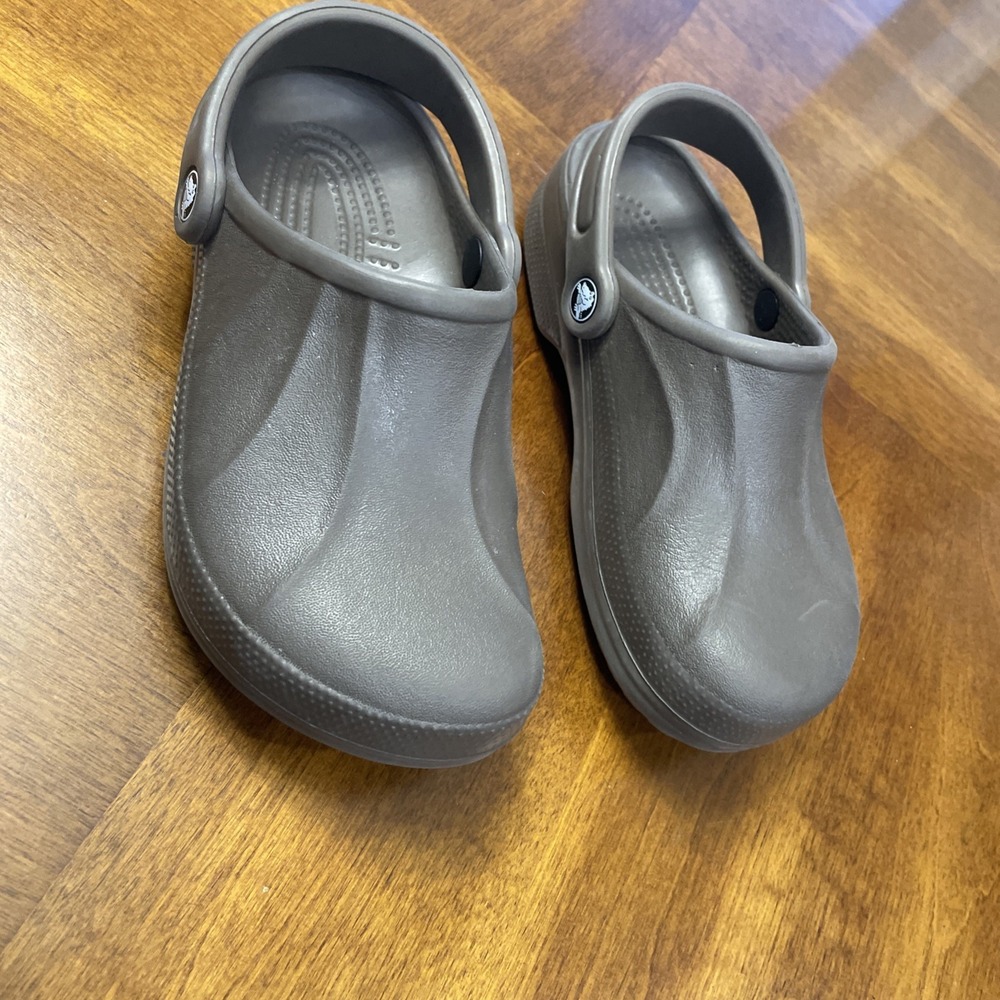 Crocs Bistro Clogs Men's 4‎ Women's 6 Brown